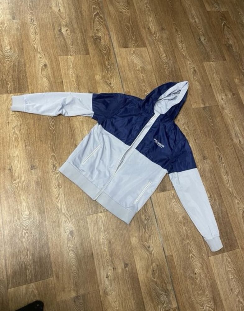 Кофта спортивная с капюшоном худи Pull&Bear