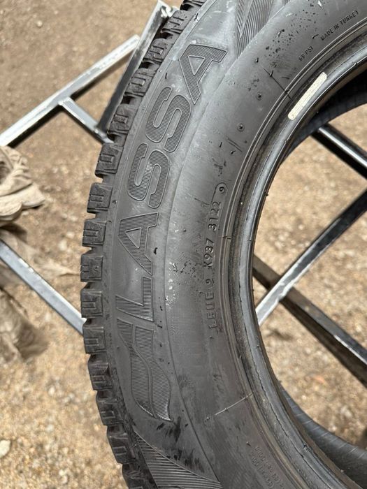 Шины БУ 215 65 R 16 C lassa wintus комплетк грузовая зима