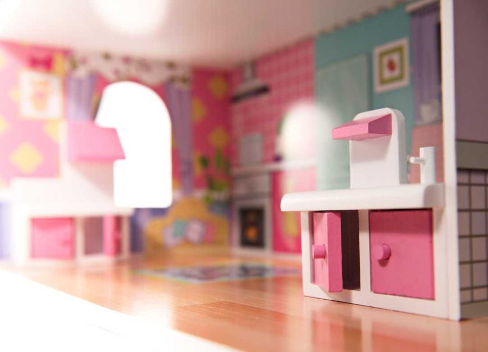 Drewniany Domek dla Lalek XL 70cm + LED i Mebelki – Różowy (-20%)