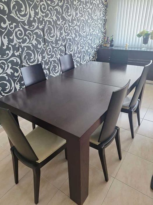 Mesa de jantar em madeira maciça wengé com seis cadeiras