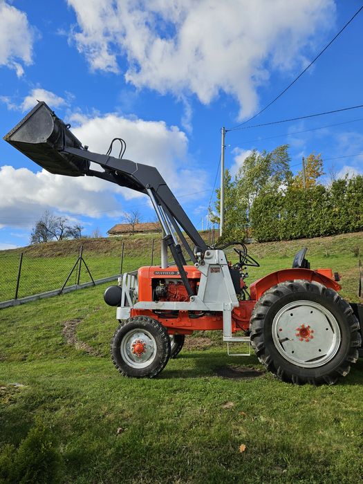 Ladowarka Nuffield 350 z wspomaganiem kierownicy