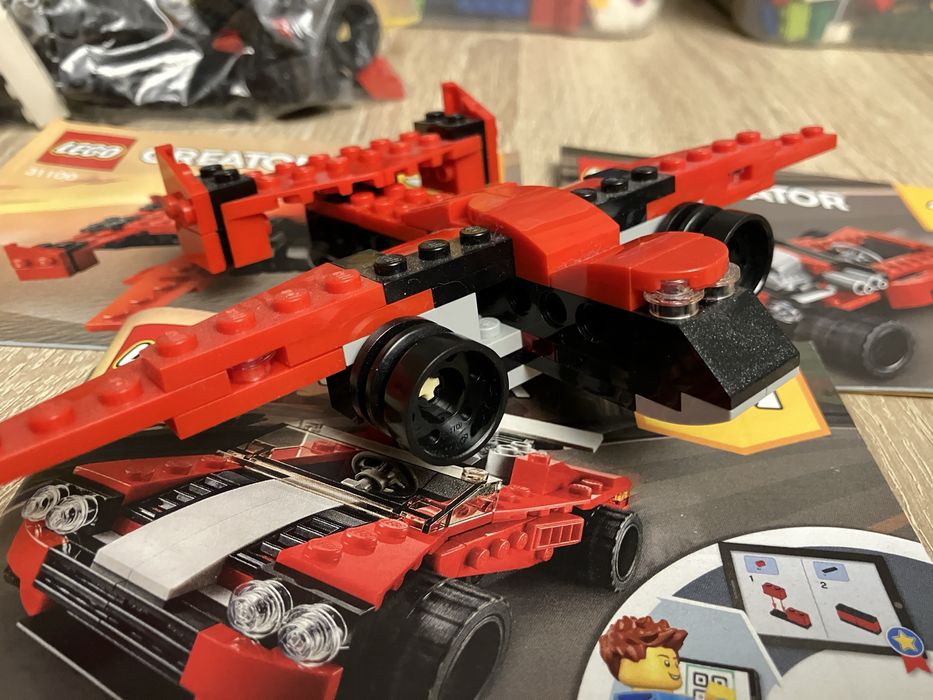 Oryginalne klocki LEGO 31100 Creator 3 in 1 samolot samochód