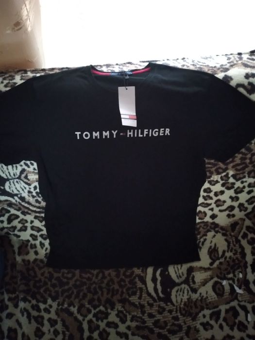 T-shirt Tommy hilfiger