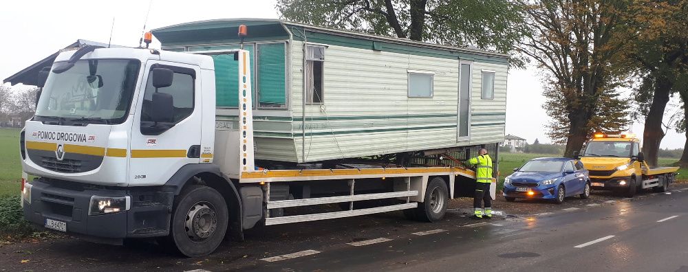 Transport ciągników, maszyn rolniczych, laweta, usługi transportowe