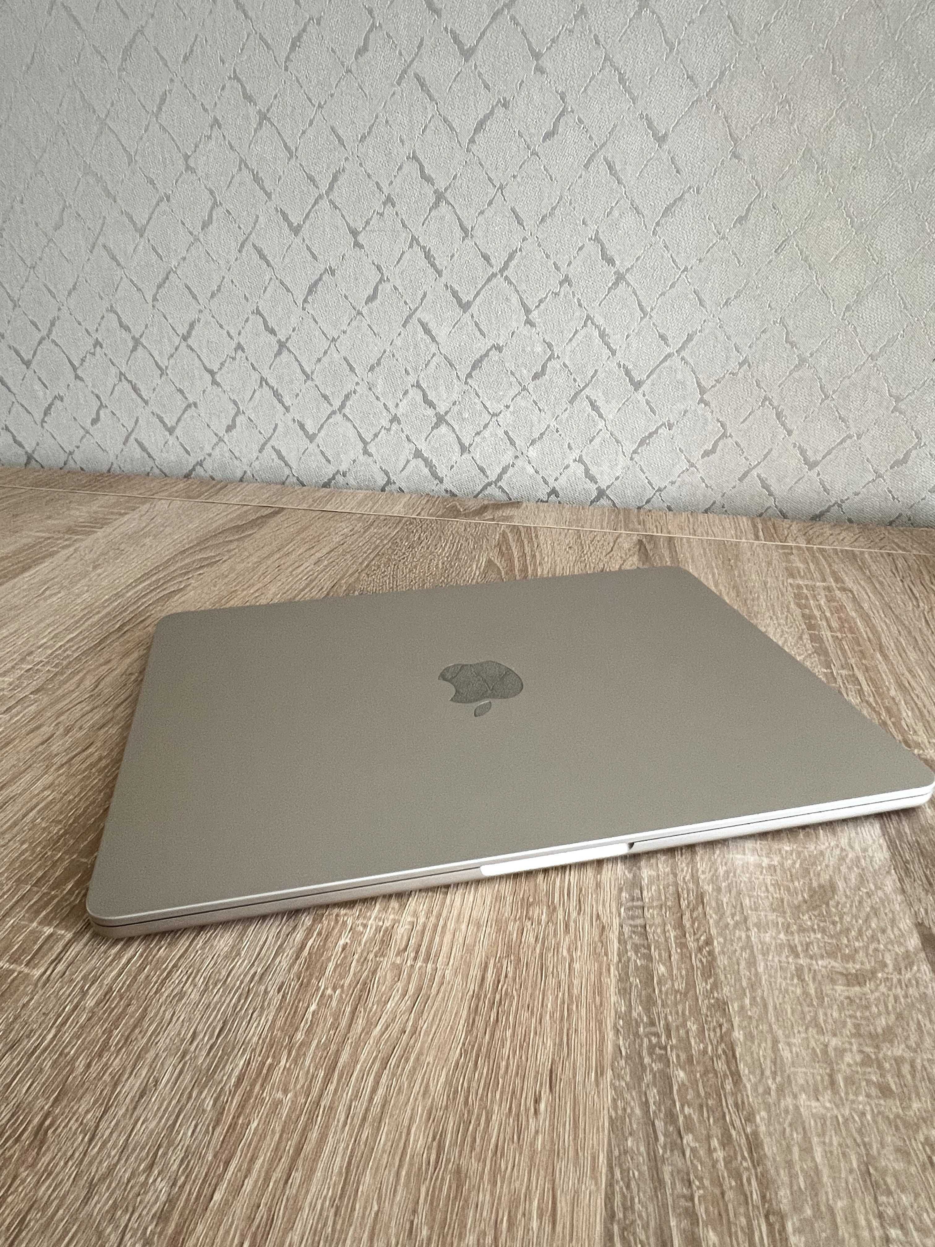Macbook air m2 13
