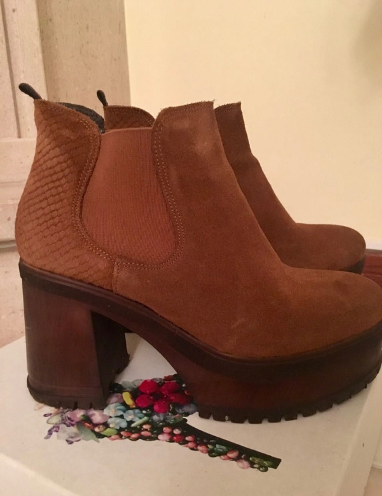 Botas plataforma Castanhas