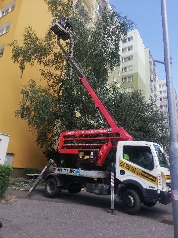 Podnośniki koszowe/Wysięgniki koszowe wynajem Poznań i Wielkopolska