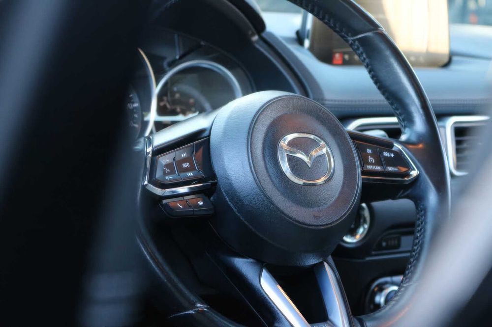 Mazda CX-5 Touring      2017