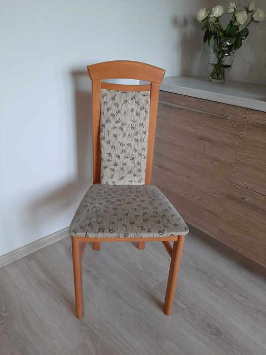 4 krzesła na sprzedaż