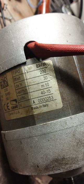 Silnik do napędu came