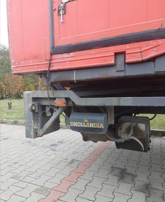 Samochód ciężarowy Scania P230