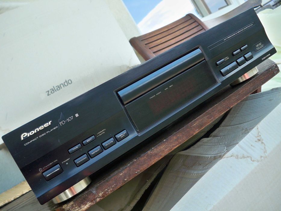 odtwarzacz CD Pioneer PD-107, z ostatniej linii, produkcja Anglia