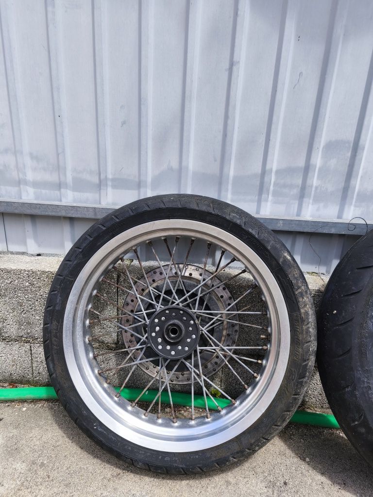 Jantes supermotard e suspensão XT600