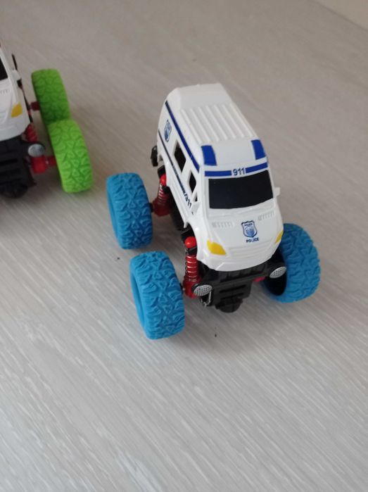 новые машинки спецтехника инерционный монстр трак перевертыш