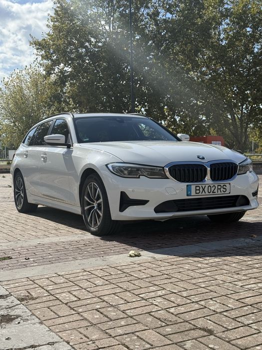 BMW 330e Touring Plug-In Hybrid