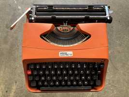 Máquina de escrever    Antares-Compac 90