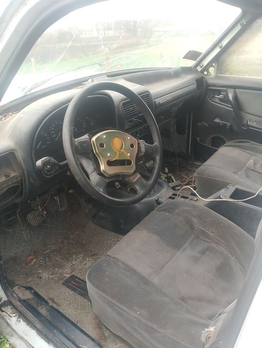 Продам газ 3110 кузов или по запчастям