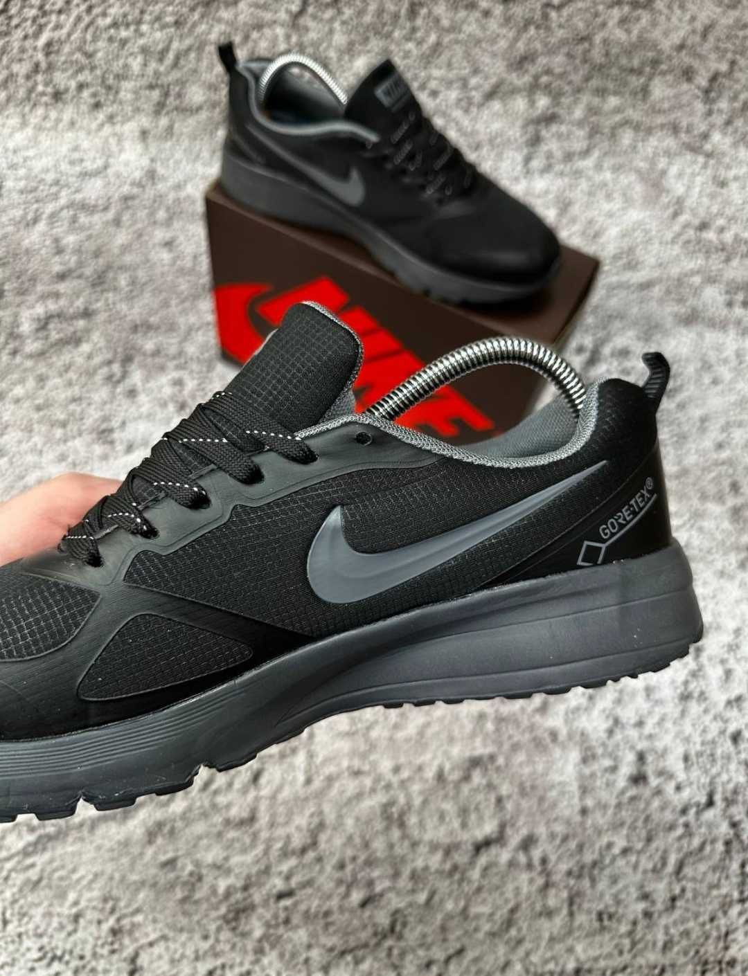 Чоловічі кросівки Nike  водонепроникні чорні (gore-tex)