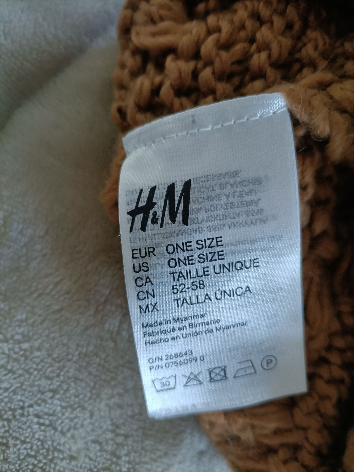 Gorro com pompom H&M