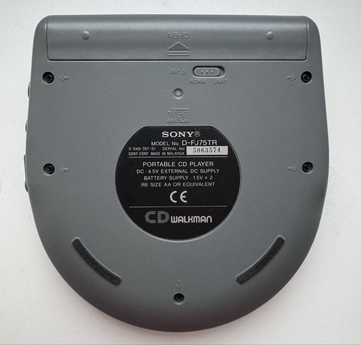 SONY CD walkman D-FJ75TR
