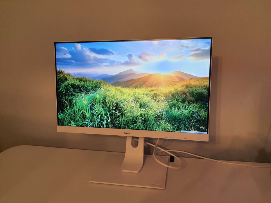 Monitor 27" Iiyama, IPS, 1440p