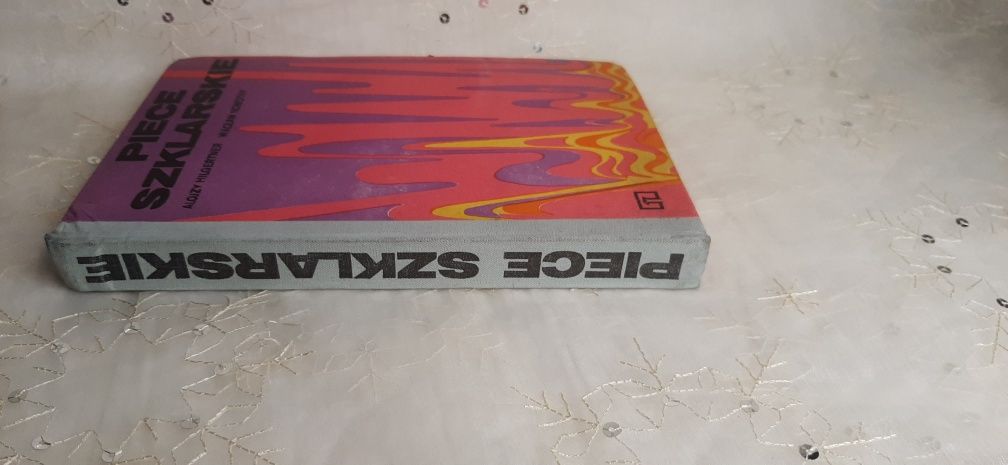 Książka 1978 Piece Szklarskie
