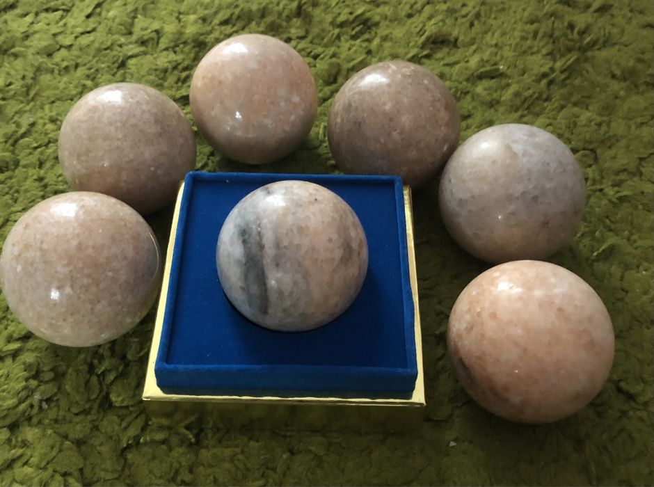 Изотерика.Декор.Камни в коллекцию.Шары из огненого камня Оникс 250 гр