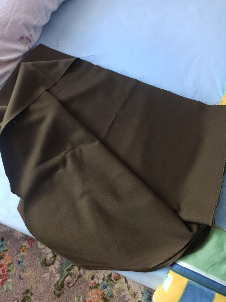 Gabardyna wojskowa kolor khaki kupon 3.30 m