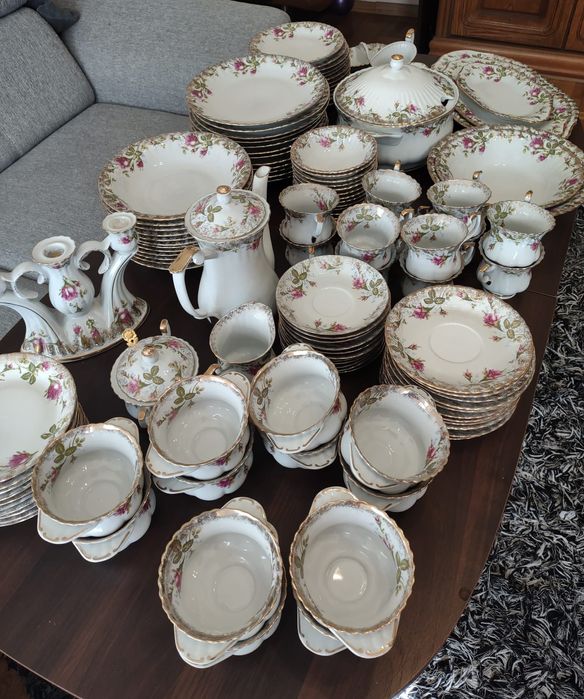 Zestaw kawowo-obiadowy Iwona 120-elem z fabryki porcelany CHODZIEŻ