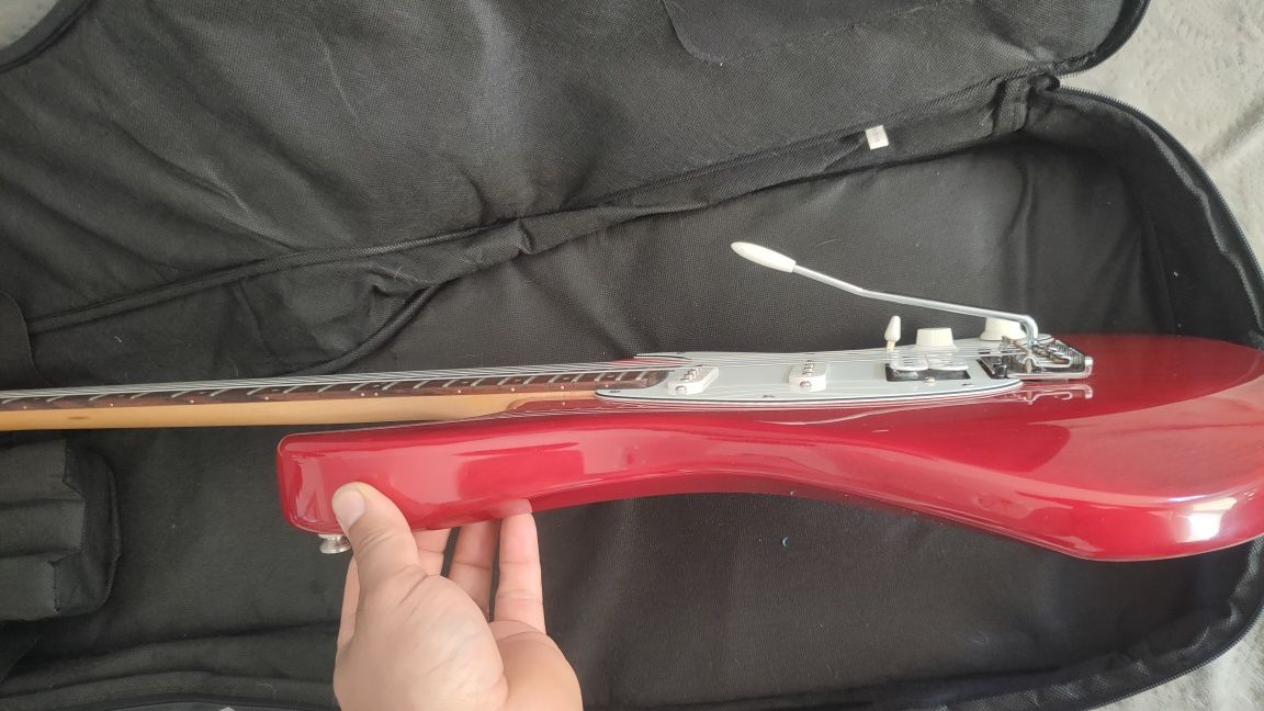 Sprzedam gitarę elektryczną Cort G210 TR