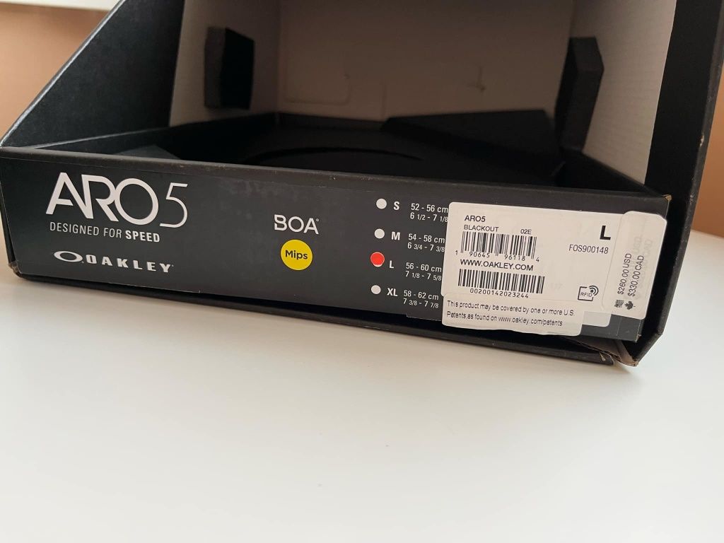 Велошолом Oakley Aro5 MIPS Blackout L шосейний шлем велосипедний