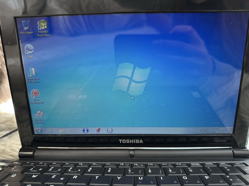 Toshiba NB500 portátil