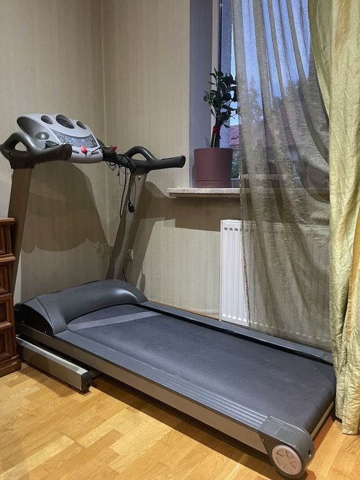 Бігова доріжка, преміум якість