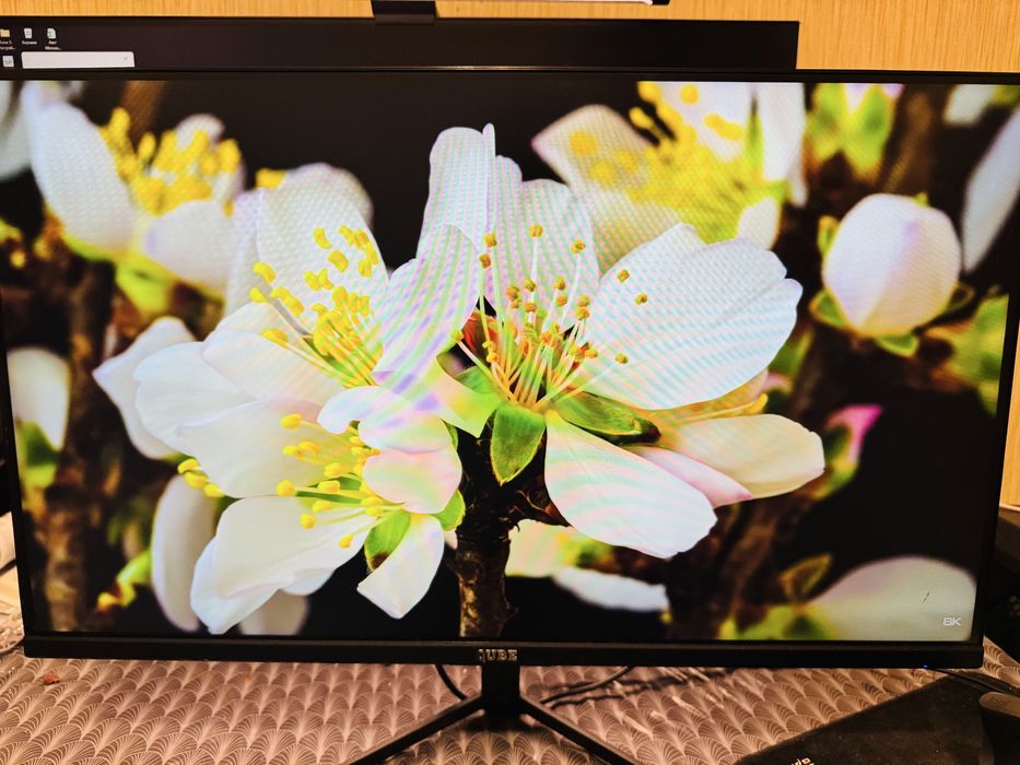 Монітор QUBE Overlord  g24f144plus