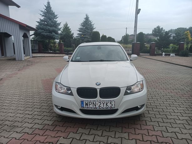 BMW E90 seria 3 sedan benzyna