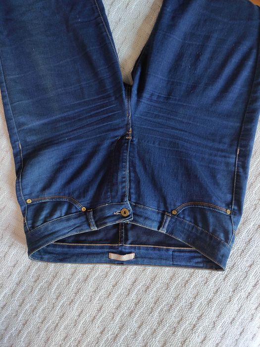 Calças de ganga justas elásticss