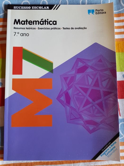 Livros de preparação para exame ou revisões novos.