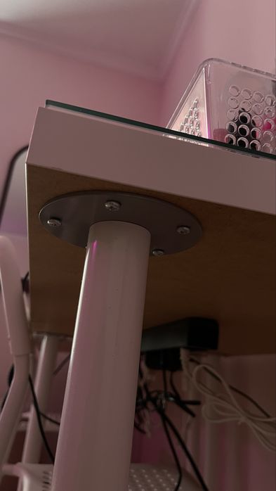 2 стола с икеи с стеклом новые