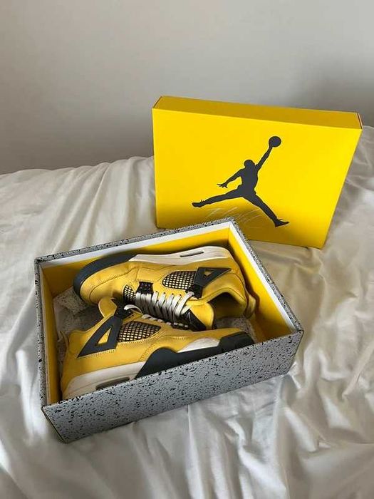 Buty damskie Trampk Jordan_Air_Jordan_4_retro_"tour yellow" R.38