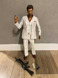 Scarface Tony Montana figurka NECA 18” z dźwiękiem