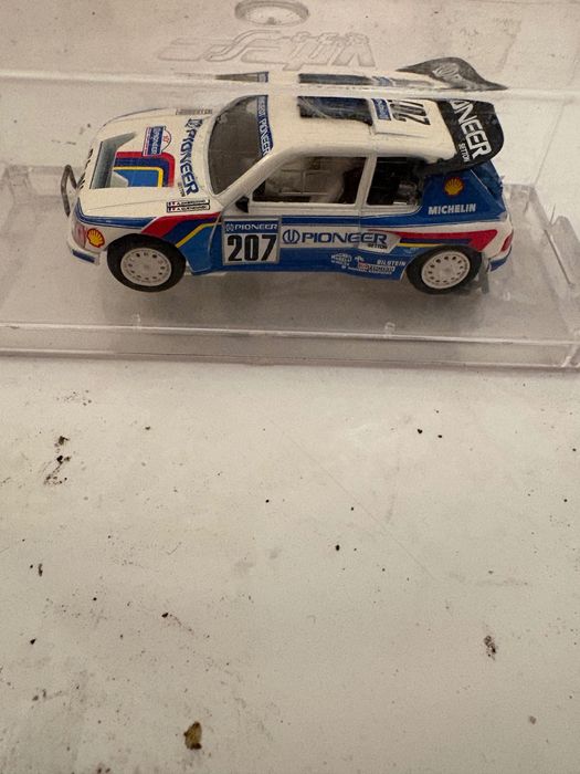Peugeot 205 Paris-Dakar 1988 - Vitesse