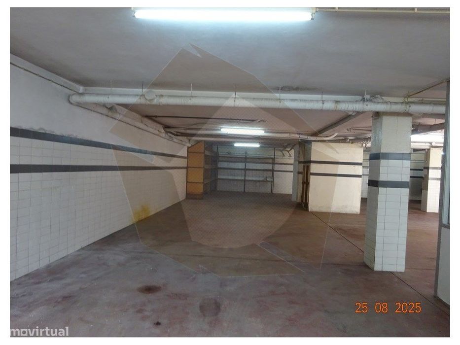 Garagem / Armazém - Porto (Centro)