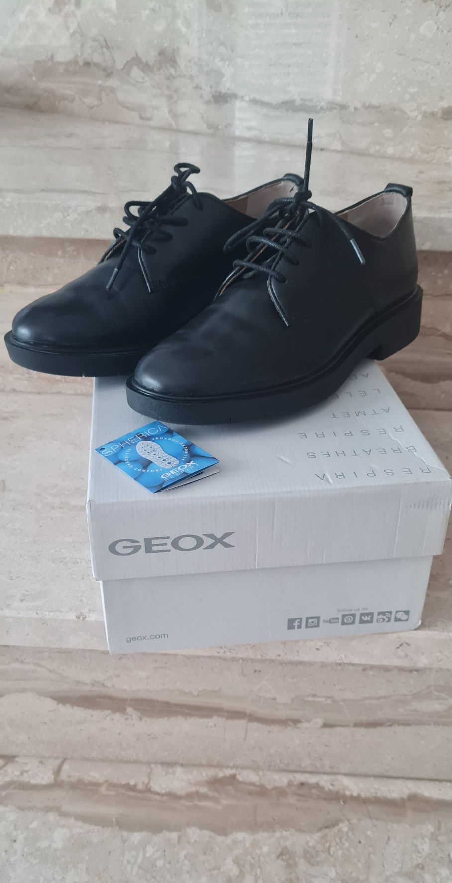 Buty skórzane chłopięce Geox mokasyny, oksfordki rozm.36