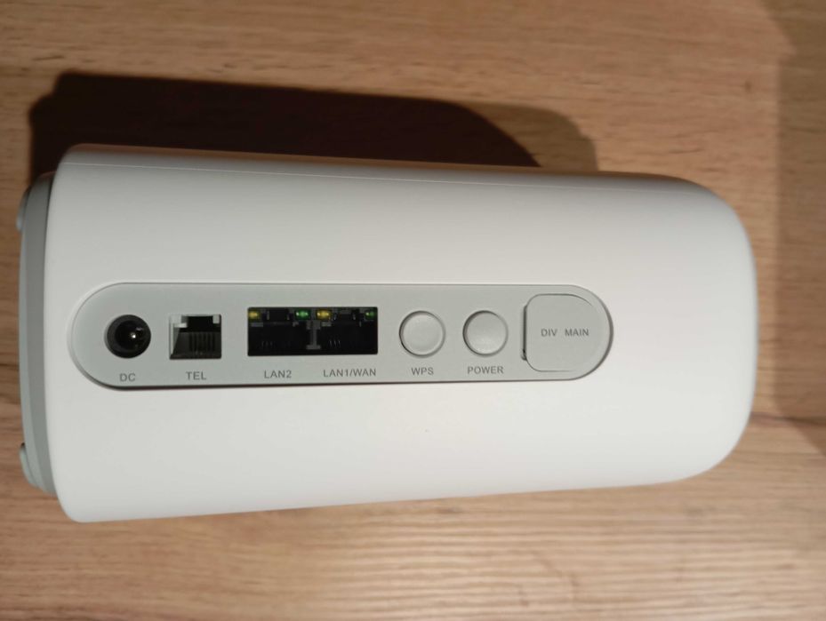 Nowy nieużywany ruter LG 6121 F 5G LTE i Wi Fi