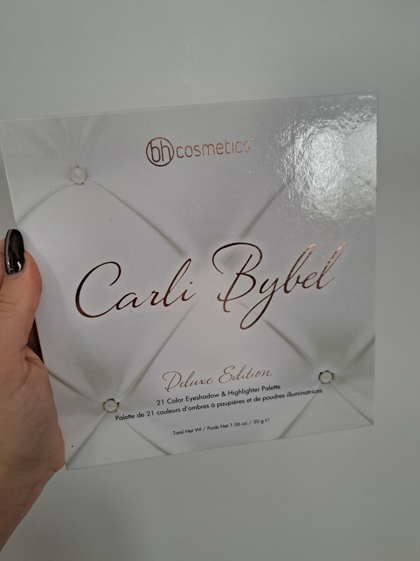BH cosmetics Carli Bybel Deluxe Edition paleta