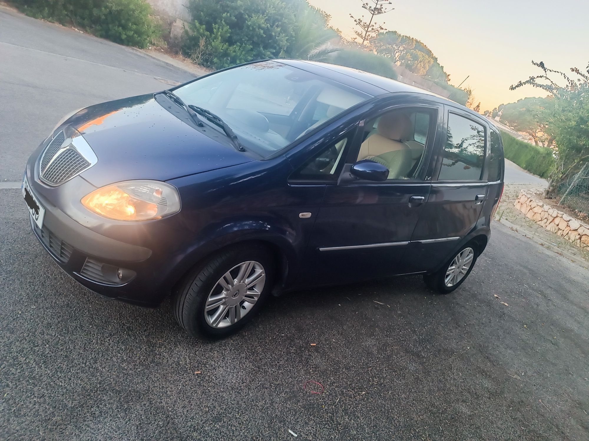 Vendo Lancia musa 1.3 MultiJet gasóleo de 2007.(Econômico)