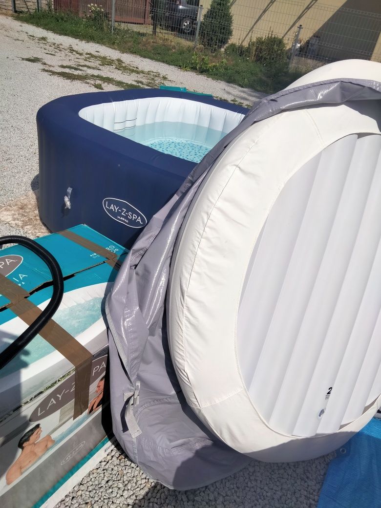 Jacuzzi całoroczne