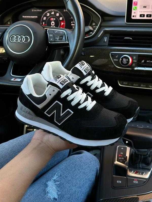 (1557) Кросівки New Balance 574 чорні з білою підошвою (36-45) В,єтнам
