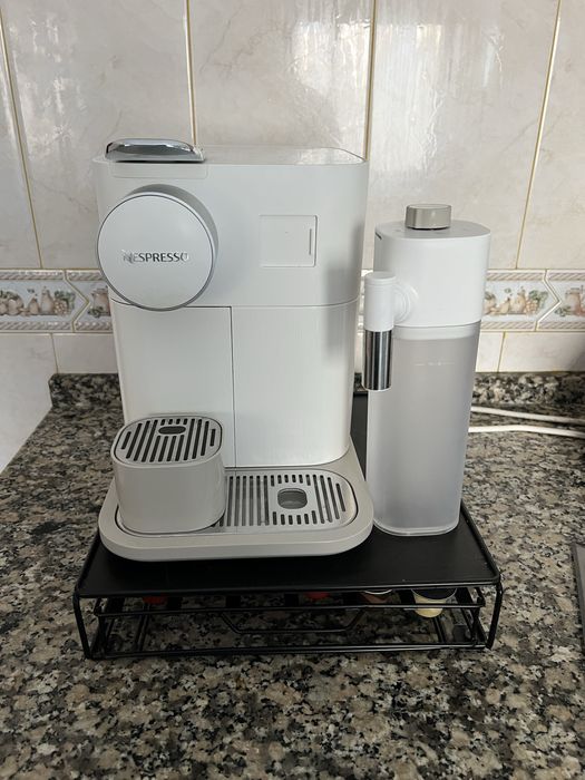 Nespresso gran latissima mais base de capsulas