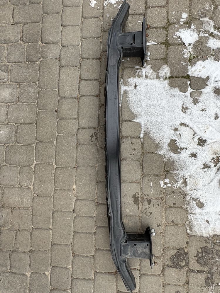 Belka tylna Mercedes s213